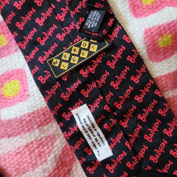Badger 👔 silk tie - Picture 5 of 5